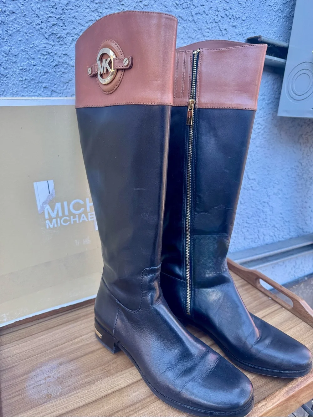 Michael Kors Two-Tone Black Brown Leather Riding Boots Size 8.5 (17.5